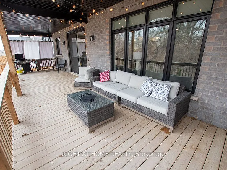 1345 Dyer Cres — Photo 27