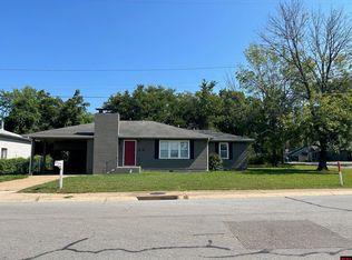 111 E 3rd St, Mountain Home, AR 72653