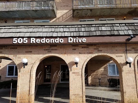 3rd image of 505 Redondo Dr APT 112