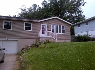 14123 O St, Omaha, NE 68137