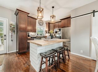 21785 Mary Lynn Dr, Brookfield, WI 53045