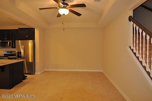 3rd image of 377 Richmond Dr