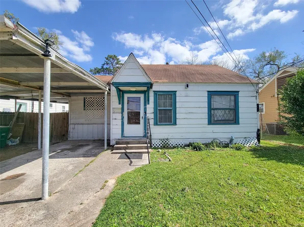 4110 Beggs St, Houston, TX 77009