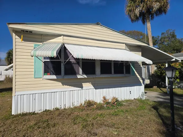 555 4th St #62, Vero Beach, FL 32962