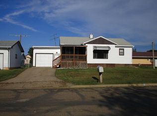204 G St S, Glen Ullin, ND 58631