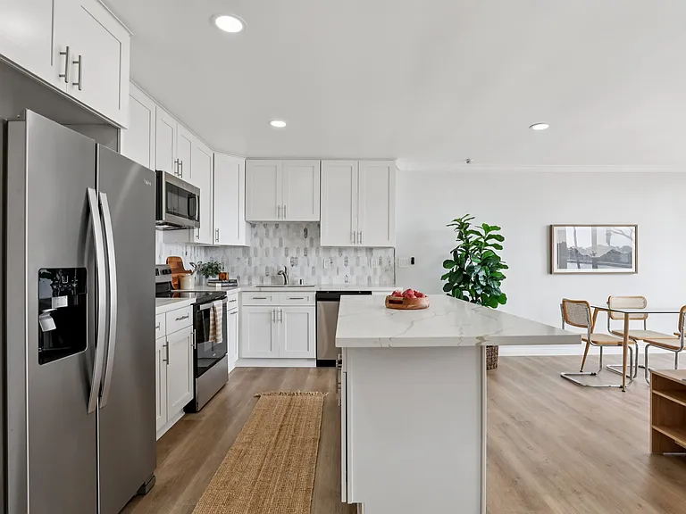 383 Bay Shore Ave #207 — Photo 3