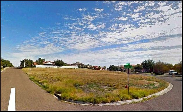 2nd image of 204 Rhone Ln