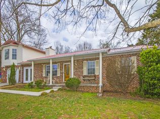 301 Linder Ln, Lenoir City, TN 37772