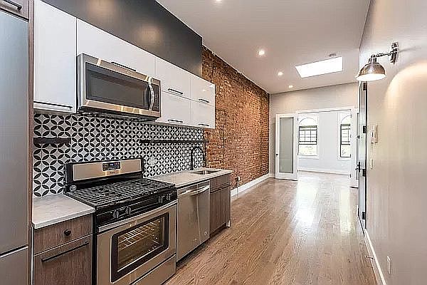 1st image of 360 Palmetto St #1A