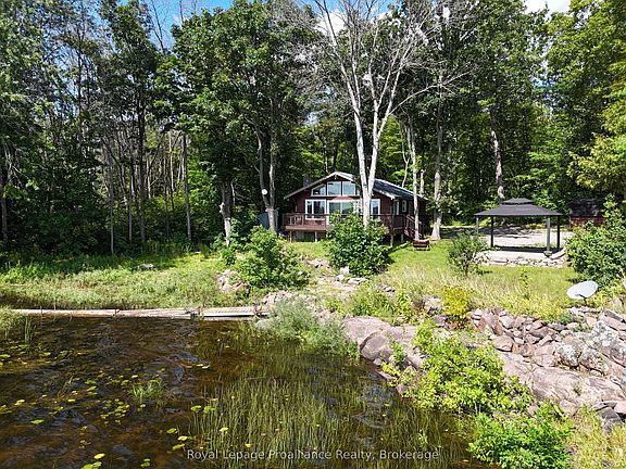 2nd image of 214 Lakeview Ln