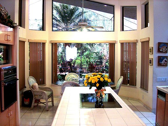 Kitchen/breakfast area