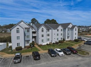 226 Island Cove Ct APT C, Hampton, VA 23669