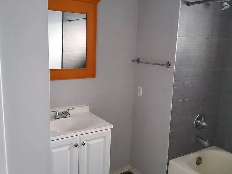 3427 N 12th Pl — Photo 8