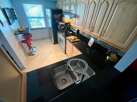 4th image of 2643 Woodgate Ln #H-7