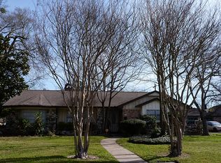 375 Connaught Way, Houston, TX 77015