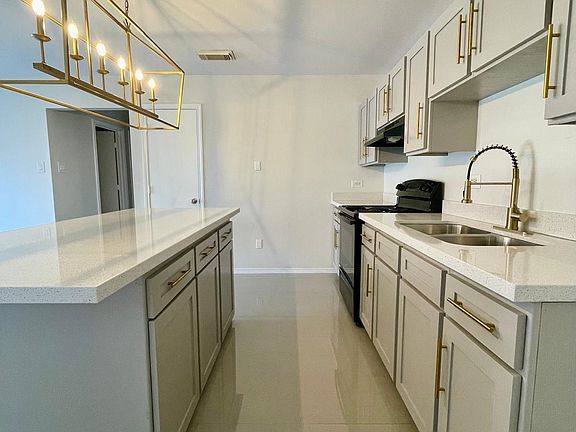 3rd image of 355 Ocean Dr