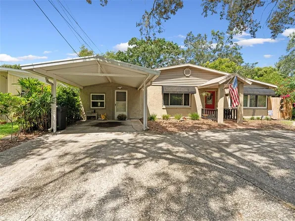 12510 Noreast Lake Dr, Tampa, FL 33612