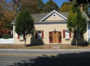 229 Valley St NE, Abingdon, VA 24210