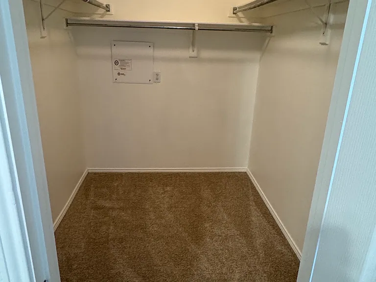 1838 Walnut Way — Photo 8