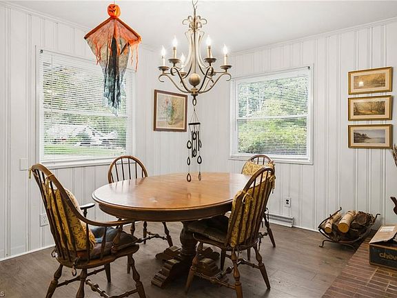 4th image of 1609 Normandy Ln