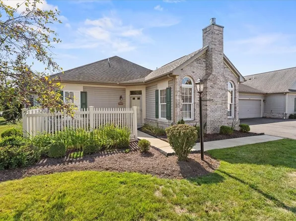 1194 Cobblestone Ln, Valencia, PA 16059