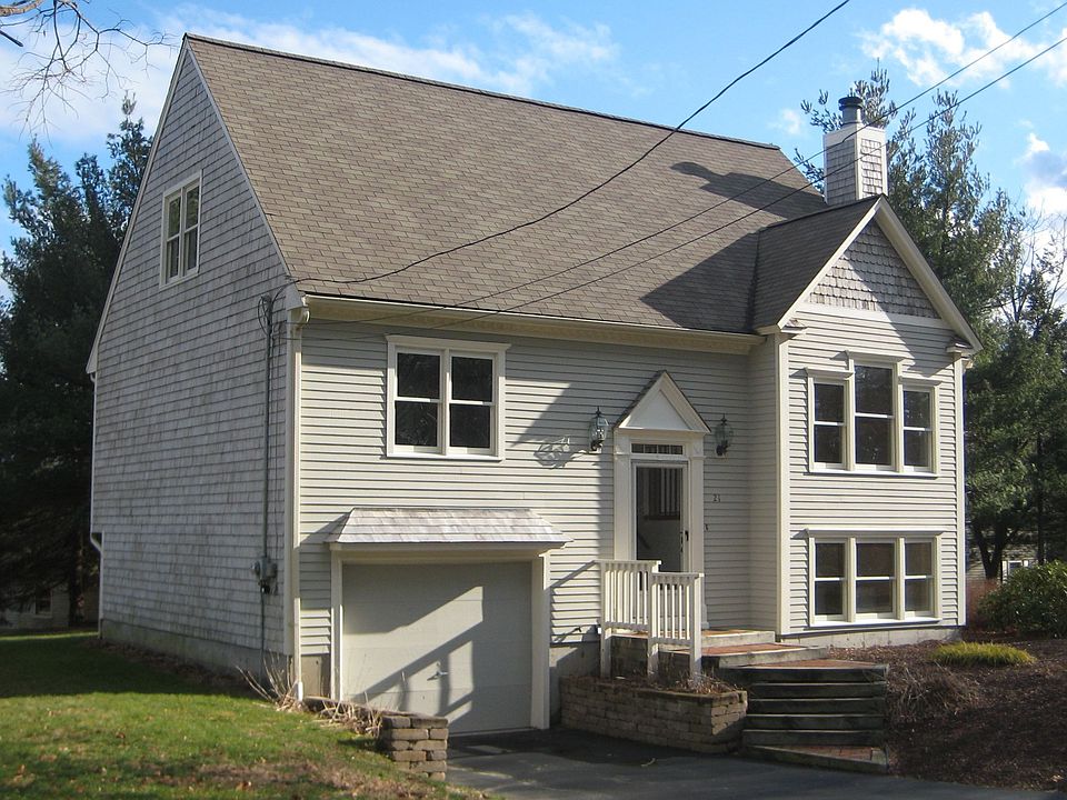 21 Grove St, Mansfield, MA