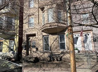 379 3rd St, Troy, NY 12180