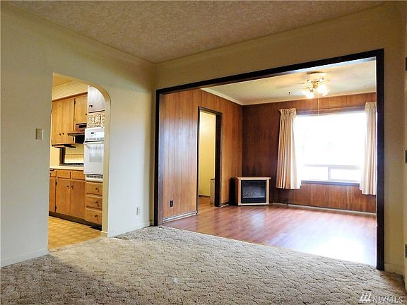 4th image of 1106 S 6th Ave