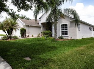 2813 Durant Trails Blvd, Dover, FL 33527