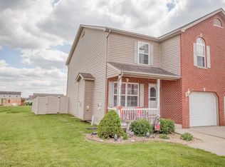 2044 Camrose Green St, Belleville, IL 62220