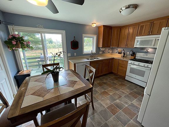 4th image of 473 Shady Creek Rd