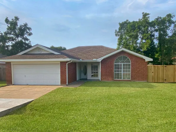 1623 Amour Dr, Leesville, LA 71446