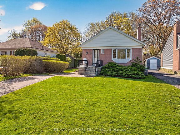 3rd image of 9 Martindale Rd