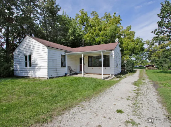 314 Burnett Ave, Lake Villa, IL 60046