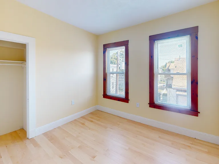 243 Belmont St #3R — Photo 8