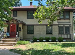323 W 51st St, Kansas City, MO 64112