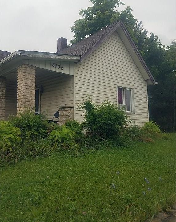 2nd image of 3102 E 25th St