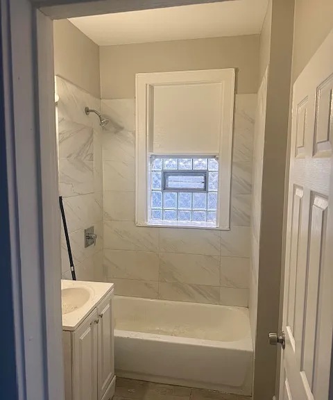 6842 S Champlain Ave #2 — Photo 4