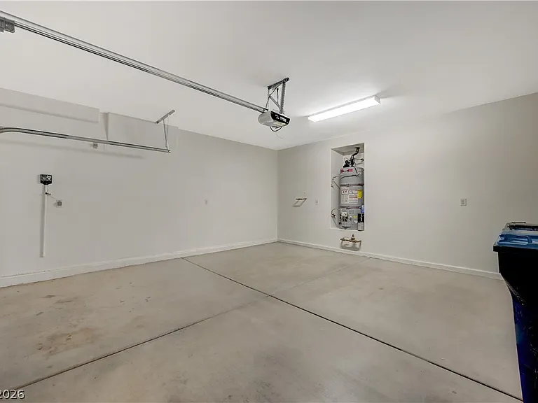 10592 Valdosta Ave — Photo 51