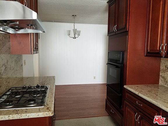 5th image of 134 S Gramercy Pl #7
