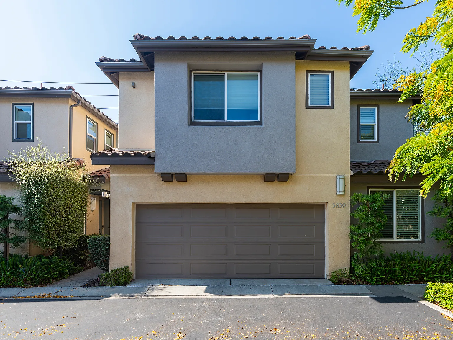 3 bed, 2.5 bath, 1742 sqft, $5,750 — Photo 3