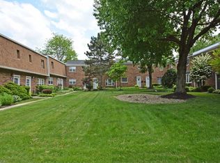 119 Shakespeare Ln, Avon, OH 44011