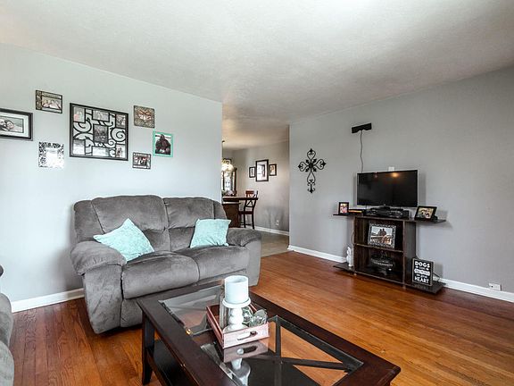 4th image of 5906 Arvis Dr
