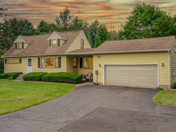 2412 Spencerport Rd, Spencerport, NY 14559