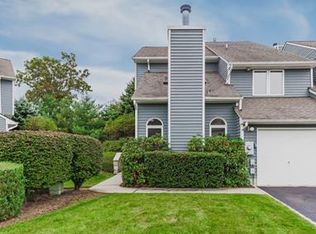 25 Knutsen Dr, West Orange, NJ 07052
