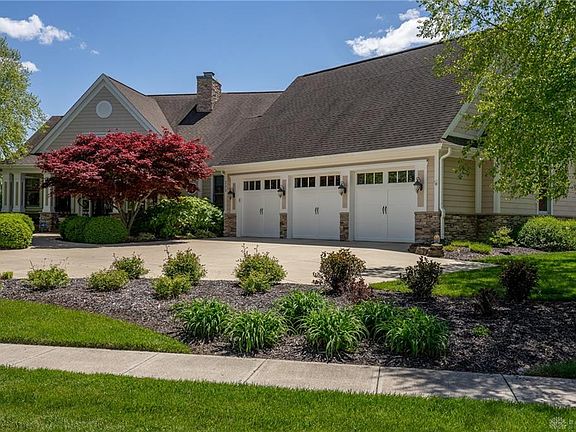 2nd image of 290 Stratford Ln