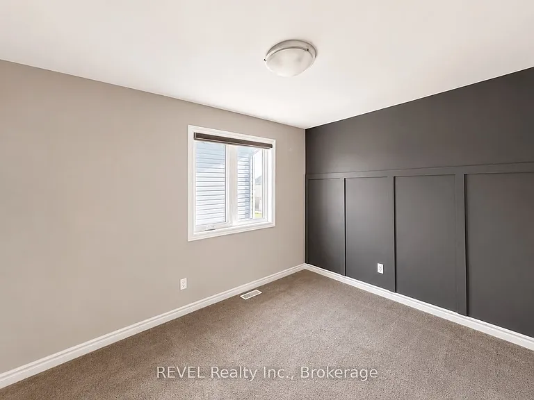 4 McLaughlin St — Photo 16