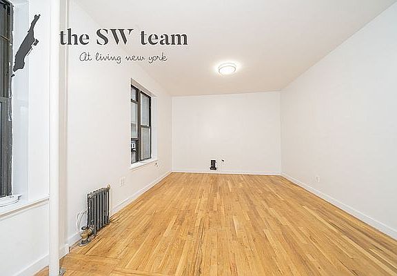 2nd image of 2129 Amsterdam Ave #31