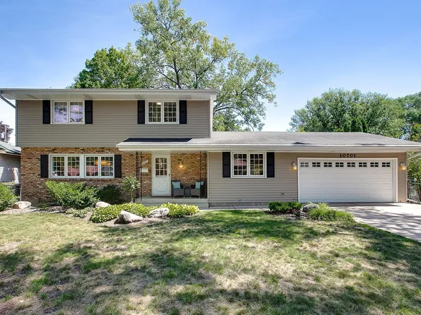 10701 York Ave S, Bloomington, MN 55431