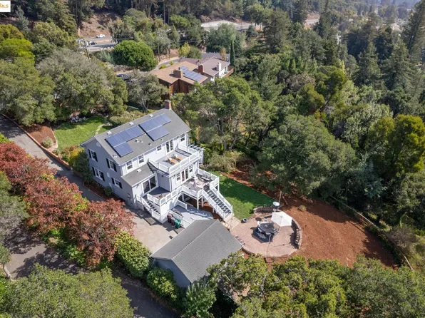 3085 Monterey Blvd, Oakland, CA 94602